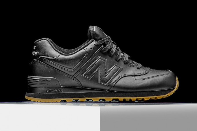 new-balance-574-black-leather-gum-681x452
