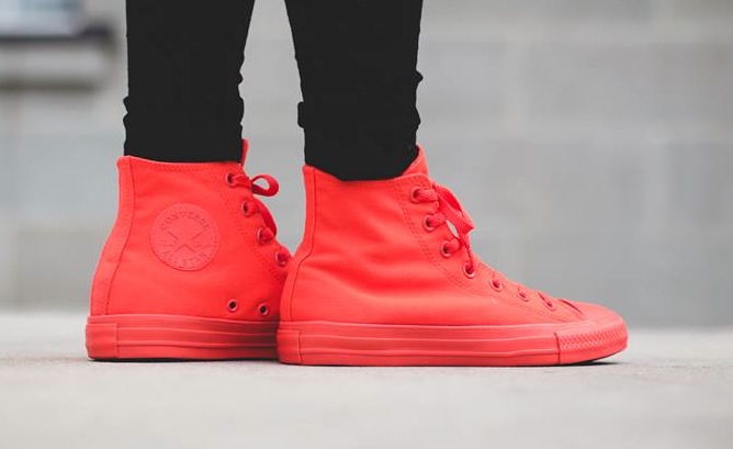 crimson red converse