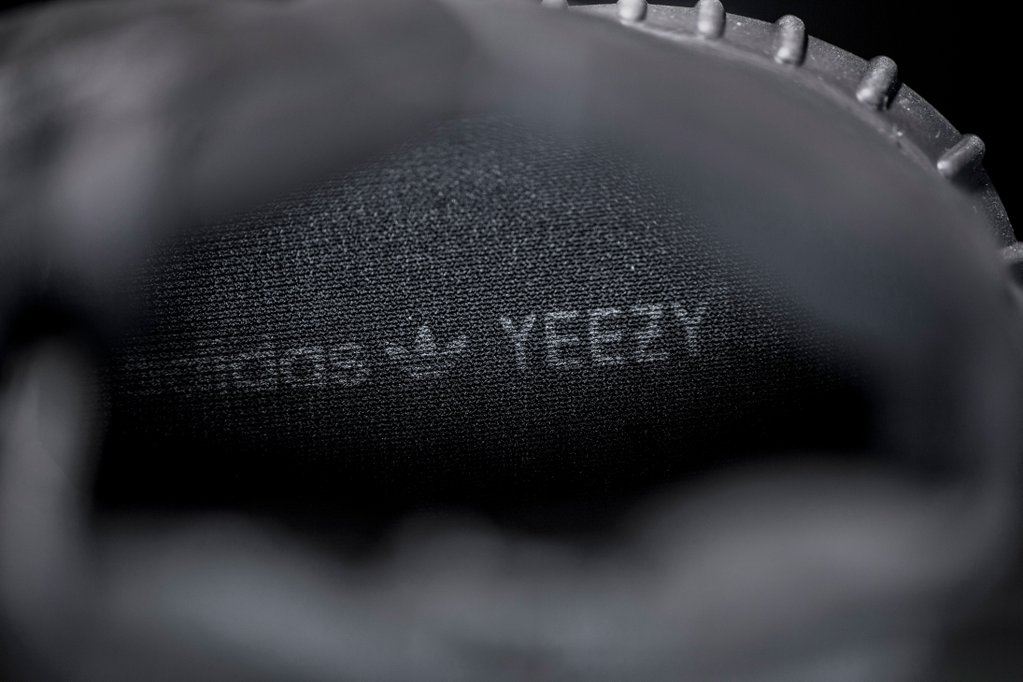 adidas-yeezy-750-boost-black-release-date-6