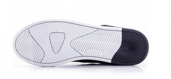 adidas tubular invader black and white