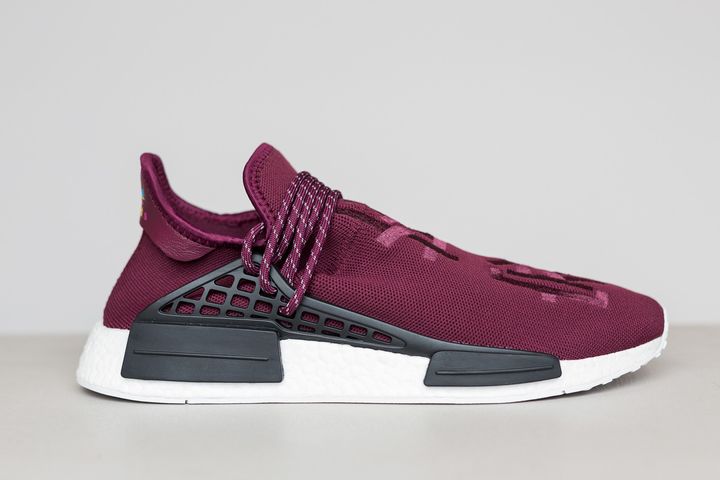 adidas nmd primeknit friends and family only ราคา