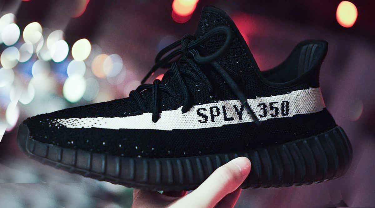 yeezy 350 boost black and white
