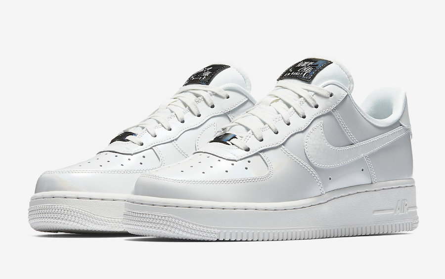 Nike Air Force 1 Luxe \