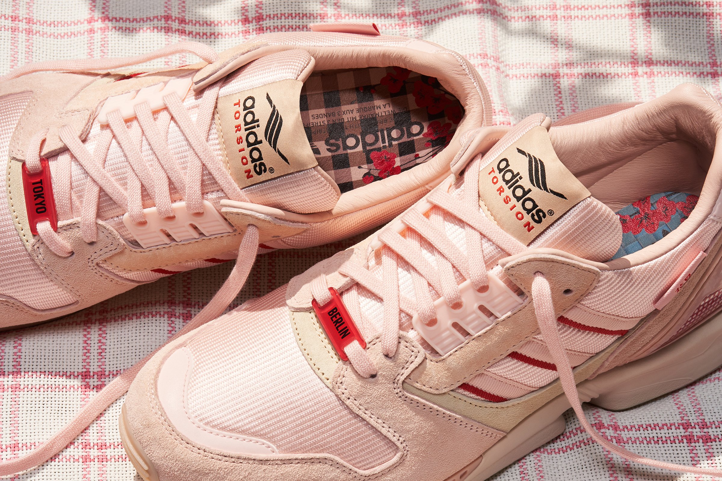 adidas zx 8000 hanami pink