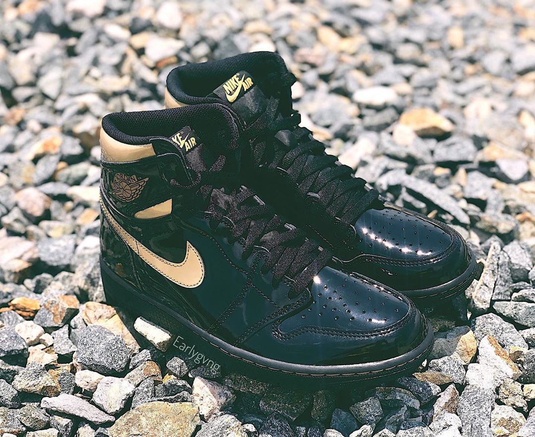The Air Jordan 1 “Black/Gold” Arrives Later This Month