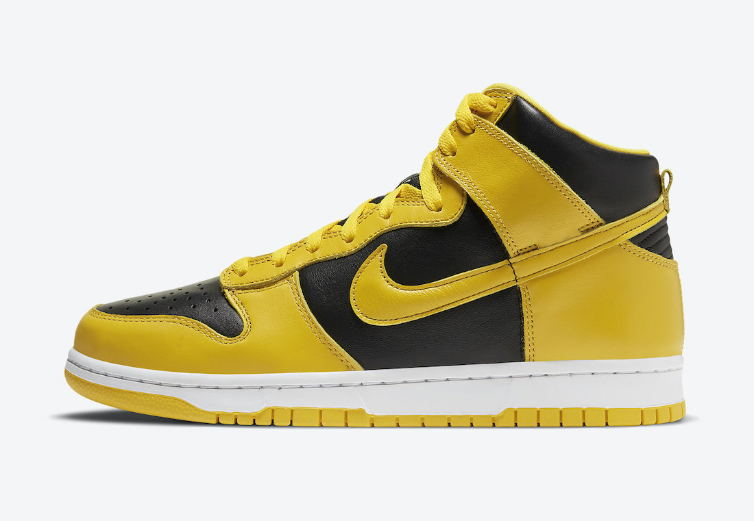 black and yellow dunks