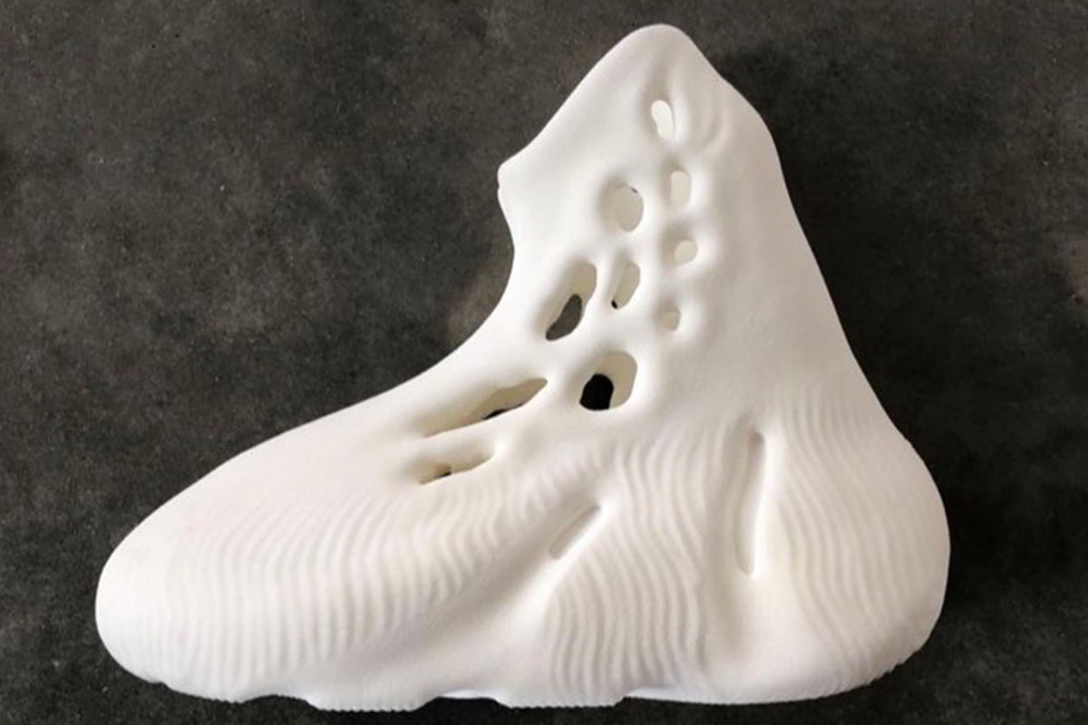 yeezy foam boot