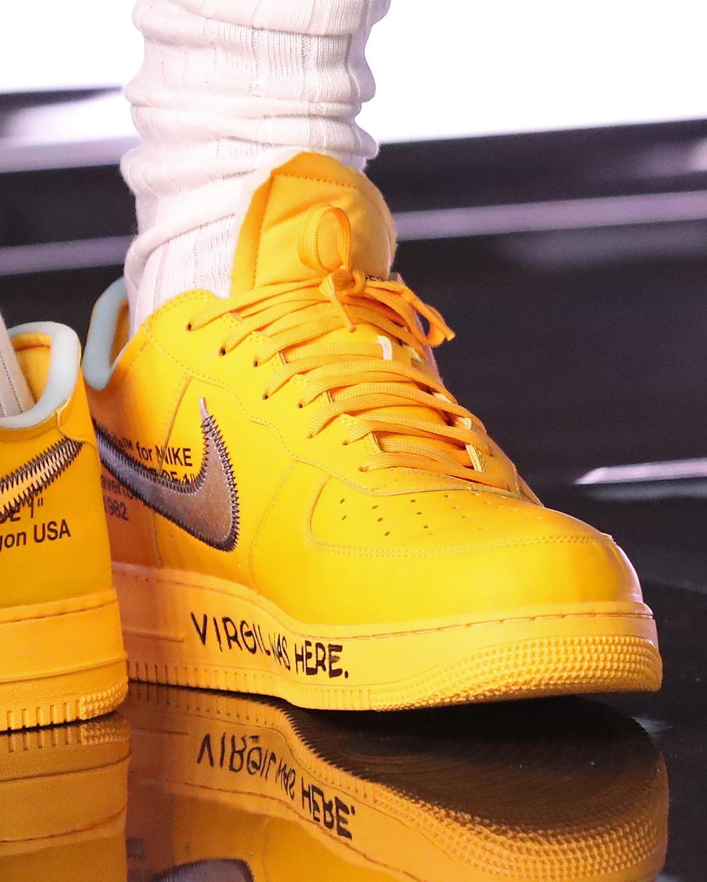 First Look at the Off-White x Nike Air Force 1 “University Gold”
