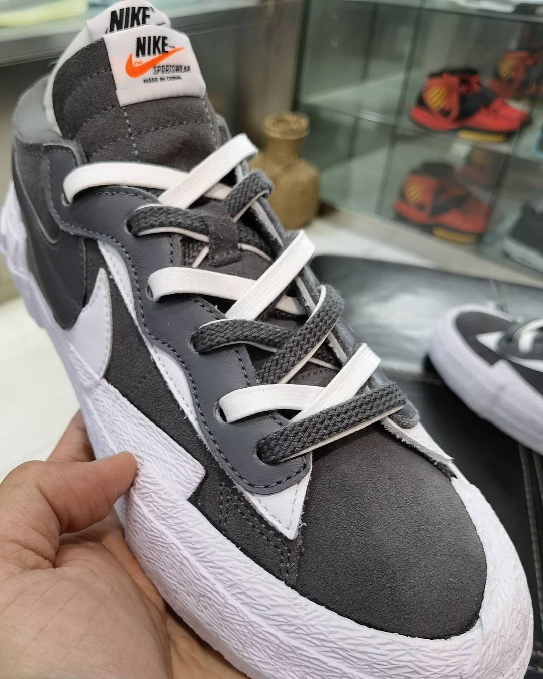 Nike sacai blazer low gray