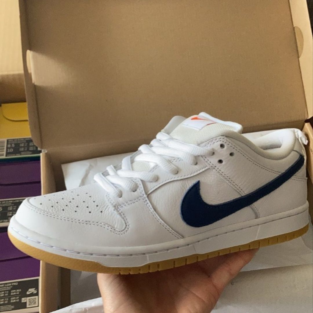 First Look at the Nike SB Dunk Low “White/Navy”
