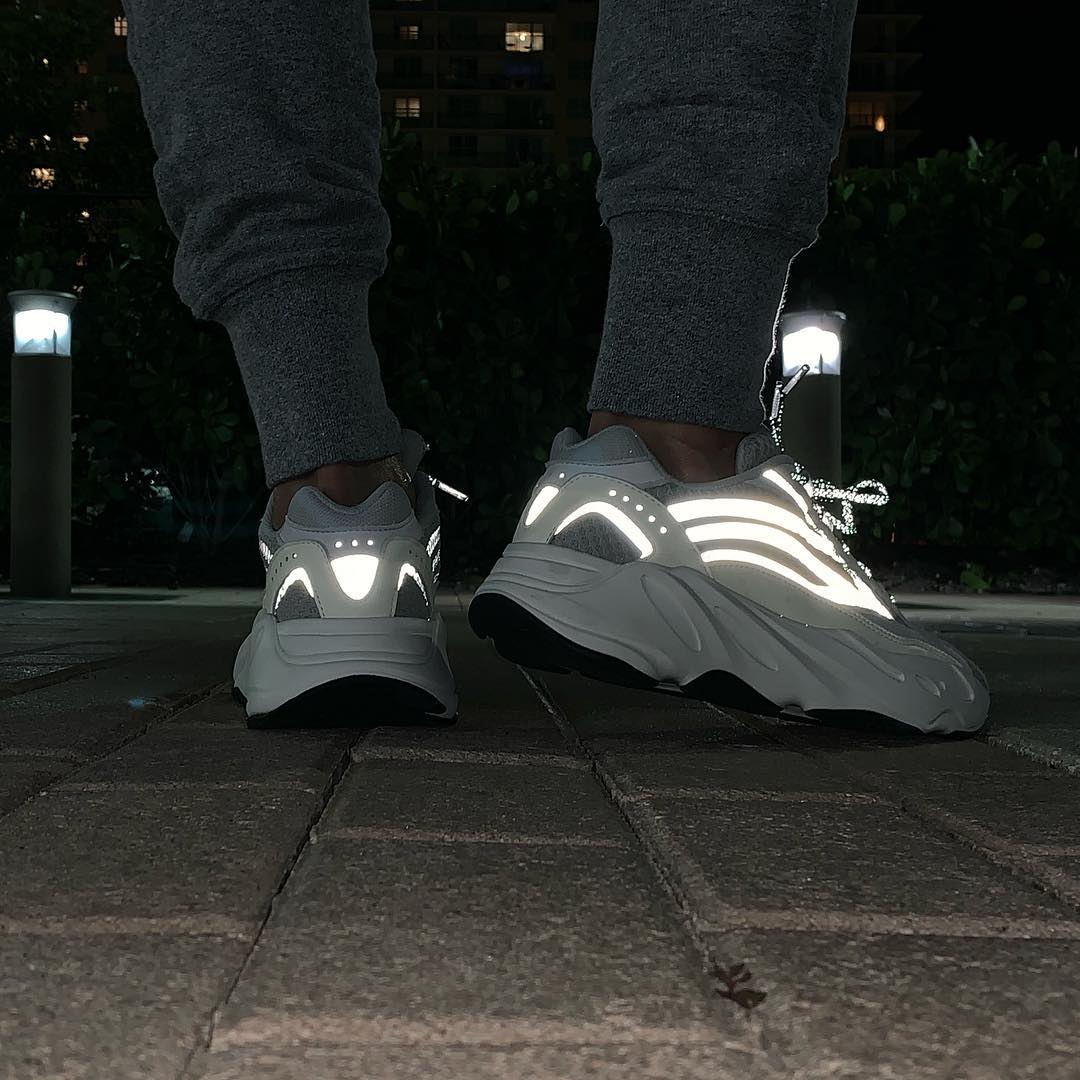 adidas YEEZY BOOST 700 V2 Static 2022 Re-Release Date